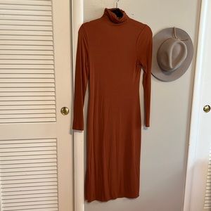 Ribbed maxi dress